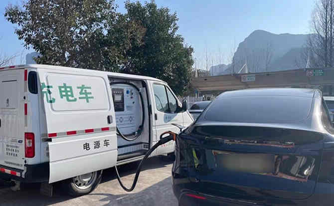 来凤汽车搭电
