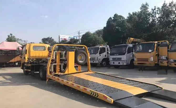 来凤汽车中途维修案例